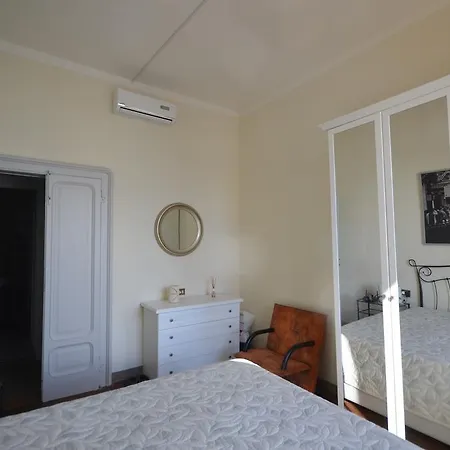 Francyhouse Βαρένα