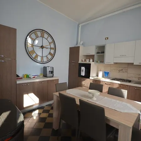 Francyhouse * Βαρένα